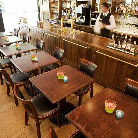 Hotel Fletcher Hotel-restaurant 4*